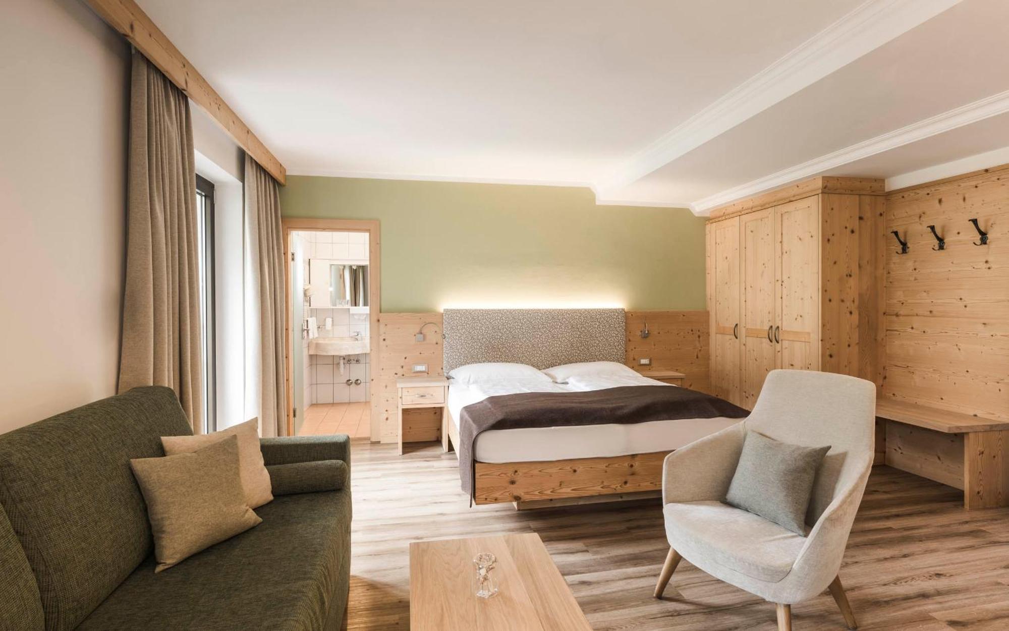 Karin 3* Dorf Tirol