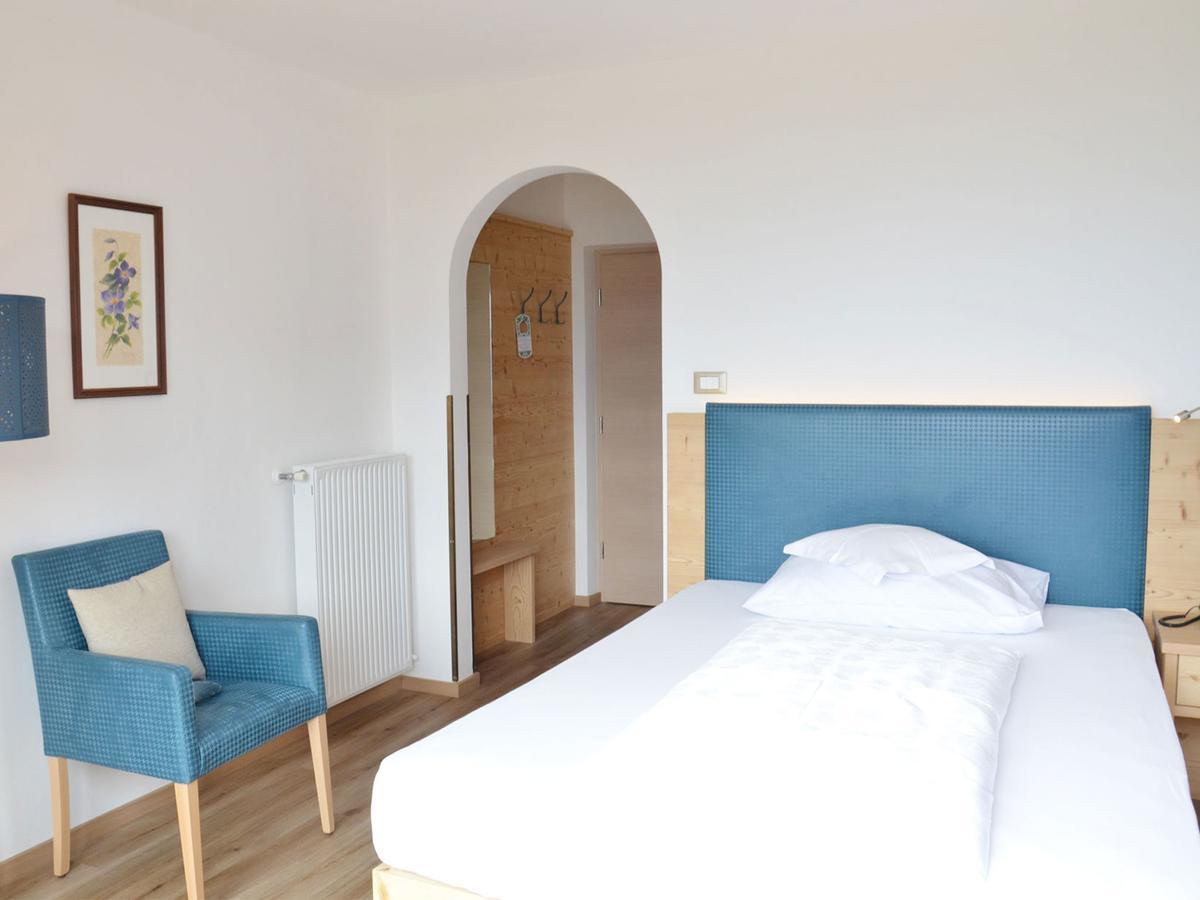 Karin Hotel Dorf Tirol