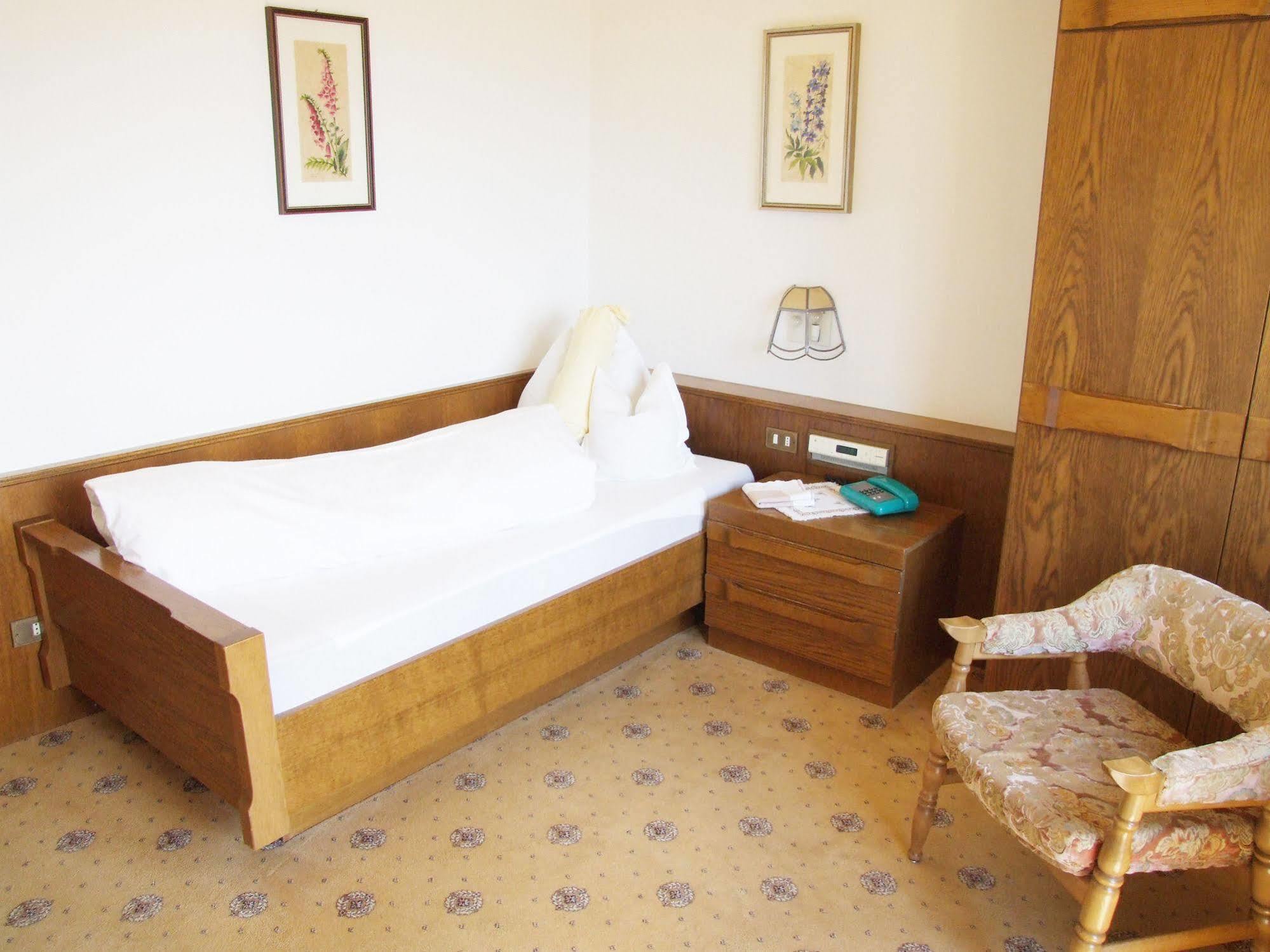 Hotel Karin 3*