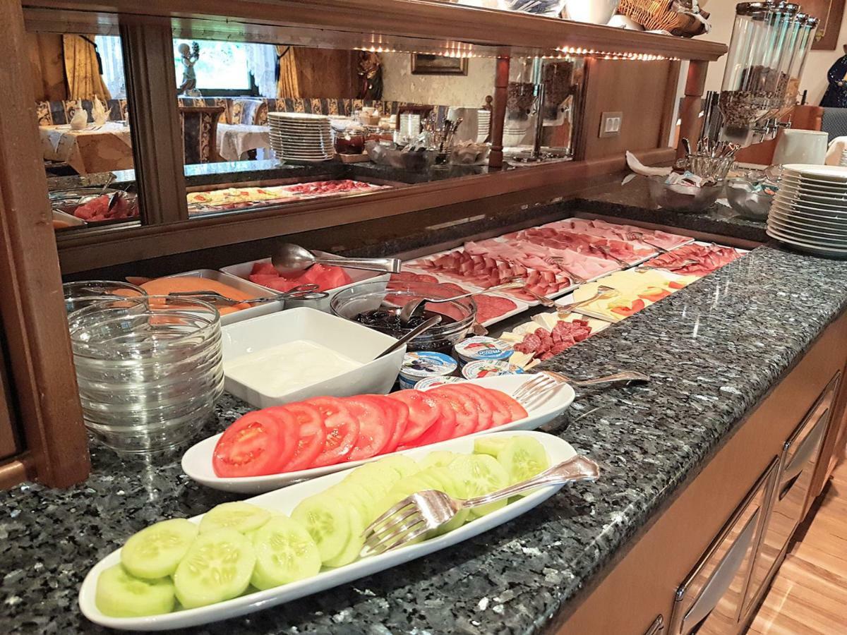 Karin Hotel Dorf Tirol