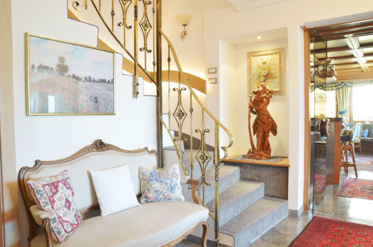 Hotel Karin